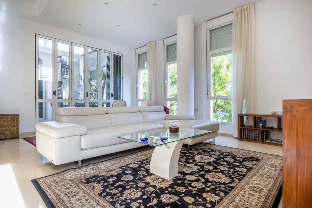 Ático dúplex con terraza en la avenida de Jerez, Sevilla
