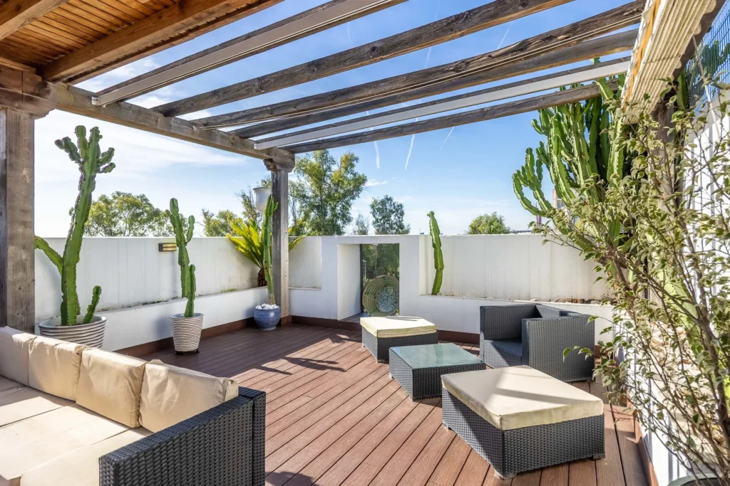 Ático dúplex con terraza en la avenida de Jerez, Sevilla
