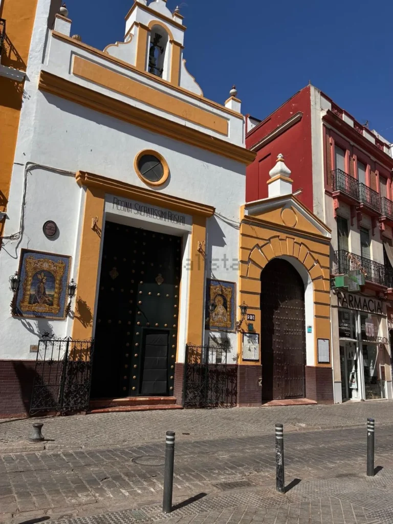 Piso señorial en calle Castellar, centro de Sevilla