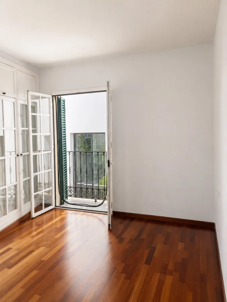 Dormitorio de un piso de tres dormitorios en Sevilla Imagen de recreación virtual.