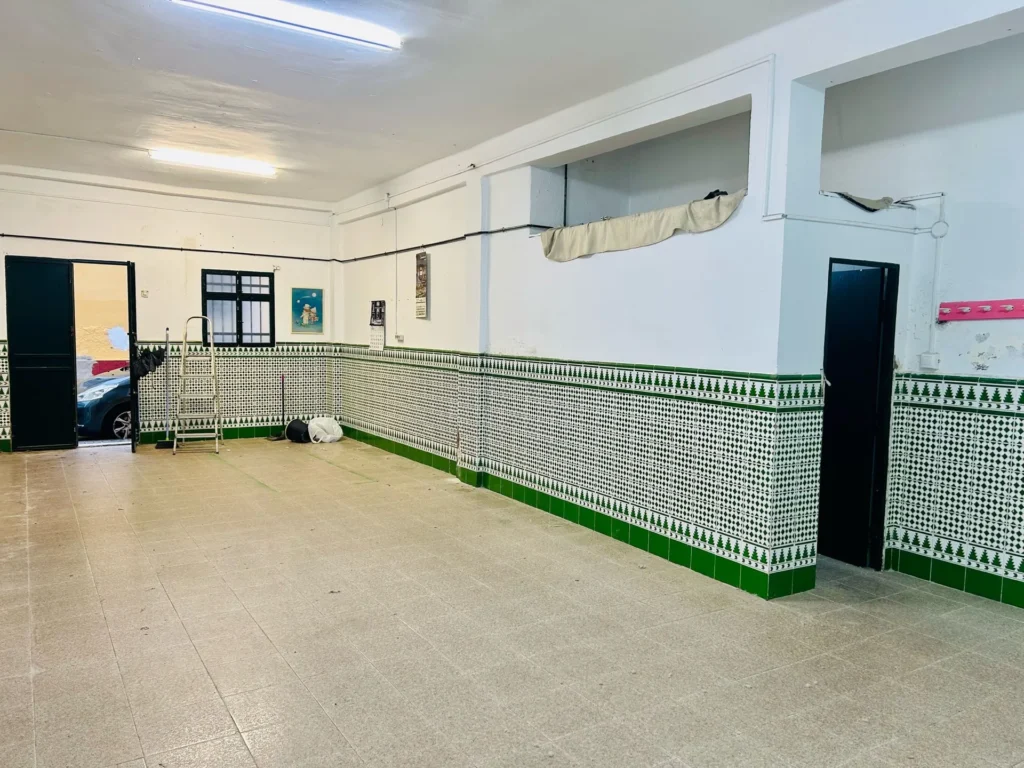 Local comercial en calle Palencia, Bellavista, Sevilla