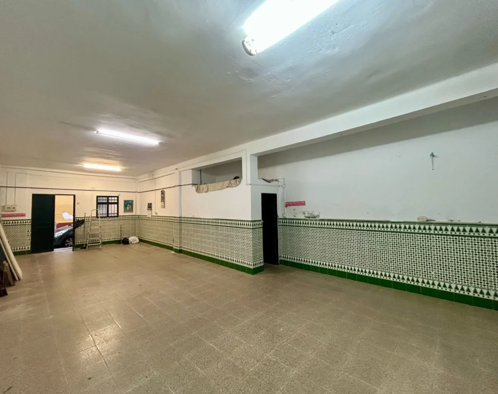 Local comercial en calle Palencia, Bellavista, Sevilla